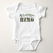 Mein DADDY ist ein HERO Baby Strampler (Vorderseite)