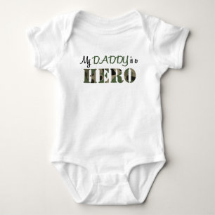 Mein DADDY ist ein HERO Baby Strampler