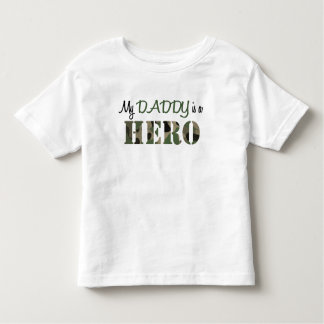 Mein DADDY ist ein HERO Kleinkind T-shirt