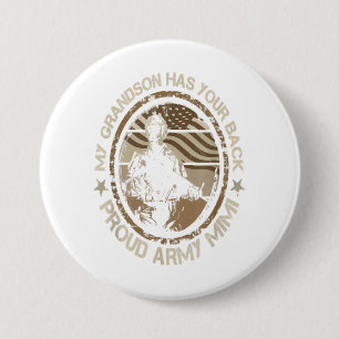 Mein Enkel hat Ihr stolzes Armeegengeschenk mit de Button