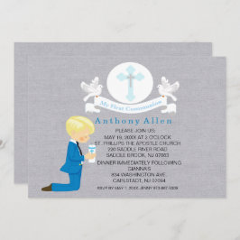 Mein erster heiliger Kommunion Junge kniet Einladu Einladung