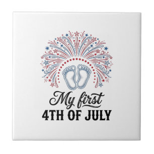 Mein erstes 4. Juli Baby Füße Patriotisches Shirt  Fliese