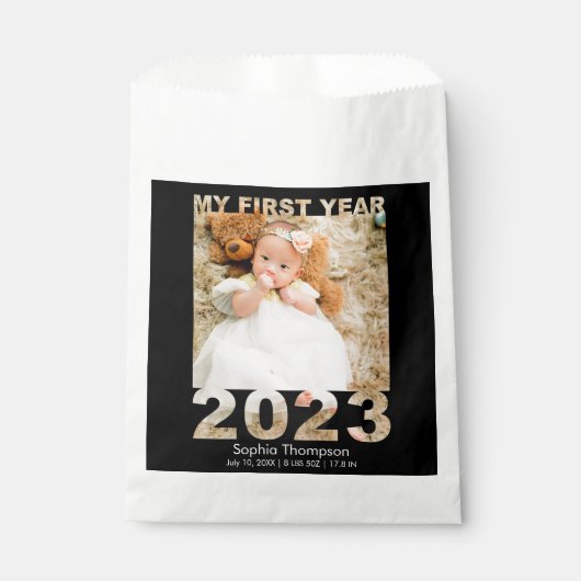 Mein erstes Jahr 2023 Modernes Cutout Baby Foto Bl Geschenktütchen (Vorderseite)