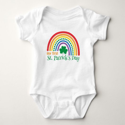 Mein erstes St. Patrick's Day Rainbow Baby Strampler (Vorderseite)