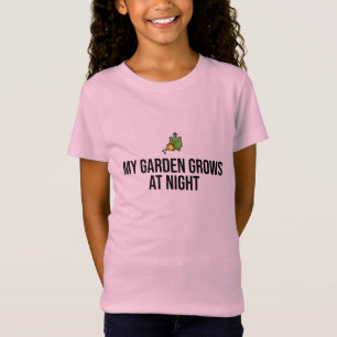 Mein Garten wächst nachts - Gruselgeschenk für Gär T-Shirt