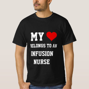 Mein gehört zu einem Infusionskrankenschwester-T-S T-Shirt