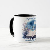 Mein glücklicher Platz ist zwischen den Seiten ein Tasse (Vorderseite Links)