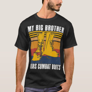 Mein großer Bruder trägt Kampfstiefel Funny Retro T-Shirt