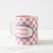 "Mein Haus, meine Regeln!" Hintergrund Zweifarbige Tasse (Vorderseite Links)