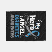Mein Held ist jetzt mein Engel T1d Diabetes Awaren Fleecedecke (Vorderseite (Horizontal))