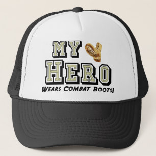 Mein Held trägt Kampf-Stiefel! Truckerkappe