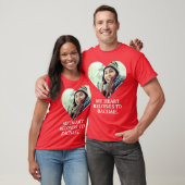Mein Herz gehört dem Individuelle Name Herz Foto T-Shirt (Unisex)