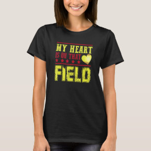 Mein Herz gehört dem Softballspieler-Trainer auf d T-Shirt