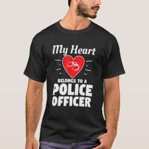 Mein Herz gehört einem Polizeibeamten Ehefrau Husb T-Shirt