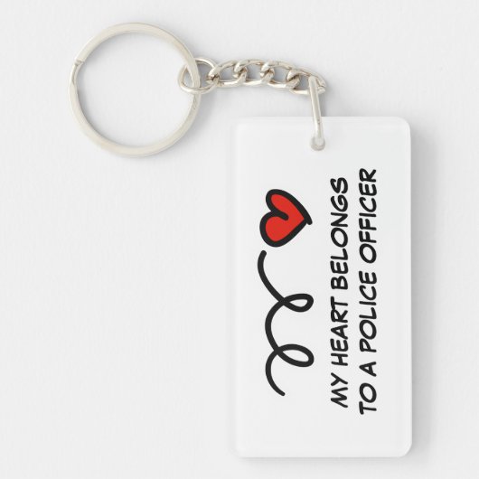 Mein Herz gehört einem Polizeibeamten zu einem rom Schlüsselanhänger (Vorderseite)