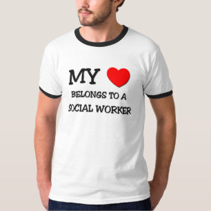 Mein Herz gehört einem SOZIALarbeiter T-Shirt