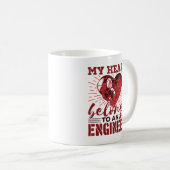 Mein Herz gehört einer Ingenieursfrau oder Freundi Kaffeetasse (VorderseiteRechts)