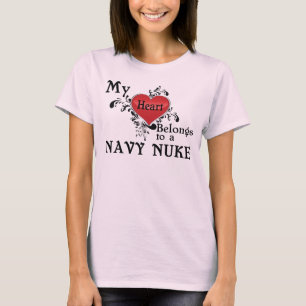 Mein Herz gehört zu einem Navy Nuke T-Shirt
