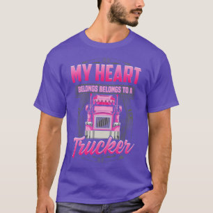 Mein Herz gehört zu einer LKW-Ehefrau Gi T-Shirt