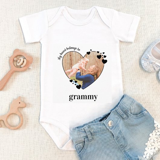 Mein Herz gehört zu Grammy Personalize Baby Foto Baby Strampler