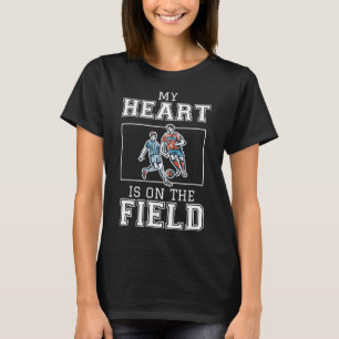 Mein Herz ist auf diesem Feld Fußball Byll Spieler T-Shirt