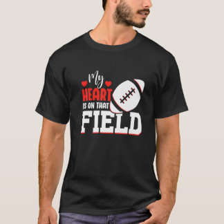 Mein Herz ist auf diesem Feld lustiges Fußballdesi T-Shirt