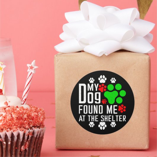 Mein Hund fand mich am Hund, der gerne lustig war Runder Aufkleber (Party)