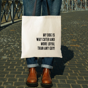 Mein Hund ist viel Niedlich und locker als ein Typ Tragetasche