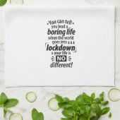 Mein langweiliges Lockdown Life - Funny Typographi Geschirrtuch (Gefaltet)