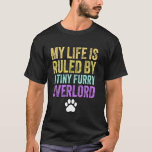 Mein Leben wird von einem winzigen flauschigen Obe T-Shirt