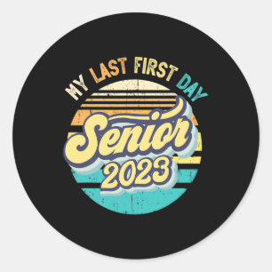 Mein letzter erster Senior im Jahr 2023 kehrt zur  Runder Aufkleber