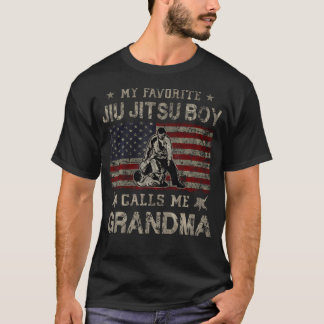 Mein Lieblings-Jiu-Jitsu-Junge nennt mich Oma Mutt T-Shirt