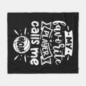 Mein Lieblings-Spieler nennt mich Mama Volleyball Fleecedecke (Vorderseite (Horizontal))