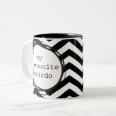 Mein Lieblingsweirdo Zweifarbige Tasse (Vorderseite Links)