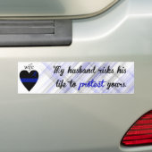 Mein Mann riskiert sein Leben Autoaufkleber (Auf Auto)