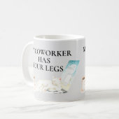 Mein Mitarbeiter hat vier Legs Katzenarbeit von Zu Kaffeetasse (Vorderseite Links)