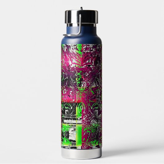 Mein Name ist nicht Donna Trinkflasche (rechts)