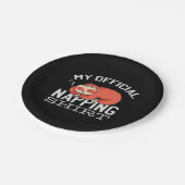 Mein offizielles Napping-Shirt Faultier Pappteller (Schrägansicht)