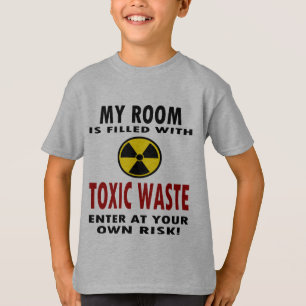 Mein Raum wird mit giftigem Abfallstoff gefüllt T-Shirt