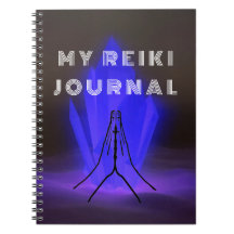 Mein Reiki-Journal mit Händen
