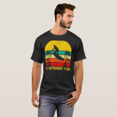 Mein Ruhestandsplan Surfbrett wird bald wiederkomm T-Shirt (Vorne ganz)