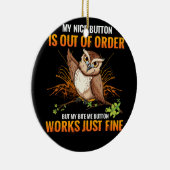 Mein schöner Knopf ist kaputt, aber ich beiße. Keramik Ornament (Rechts)