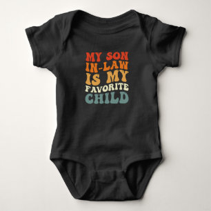 Mein Schwiegersohn ist mein Lieblingskind Family G Baby Strampler