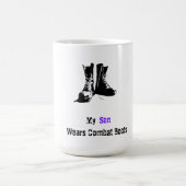 Mein Sohn trägt Kampf-Stiefel Kaffeetasse (Mittel)