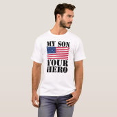 MEIN SON DEIN HERO AMERIKAN FLAG US ARMED FORCES T-Shirt (Vorne ganz)