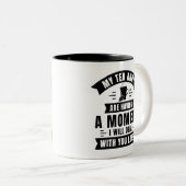 Mein Tee und ich haben einen Moment Zweifarbige Tasse (VorderseiteRechts)