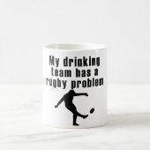 Mein trinkendes Team hat ein Rugby-Problem Kaffeetasse (Mittel)