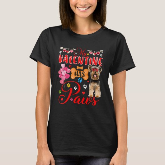 Mein Valentine hat eine Paws Yorkshire Terrier-Son T-Shirt (Vorderseite)