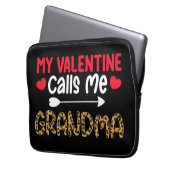 Mein Valentine nennt mich Oma Leopard Buffalo Laptopschutzhülle (Vorderseite Links)