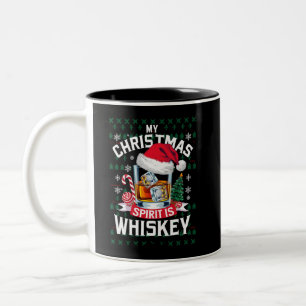 Mein Weihnachtsgeist ist Whiskey Ugg Sweater Xmas Zweifarbige Tasse